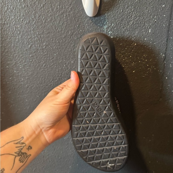 Teva Elegant Black and Grey Women's Wedge Sandals - Picture 4 of 6